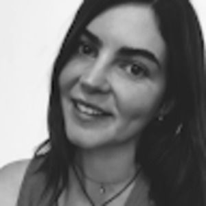 Meet your Posher, Adrienne